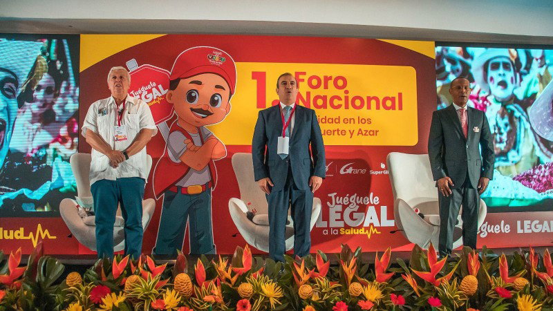 Coljuegos lideró un foro nacional para promover la legalidad en los juegos de azar