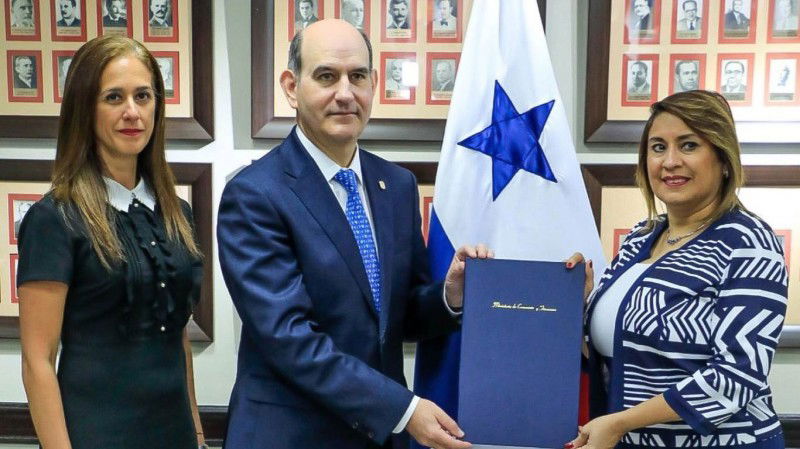 Saquina Jaramillo asumió como nueva directora de la Lotería Nacional de Beneficencia de Panamá