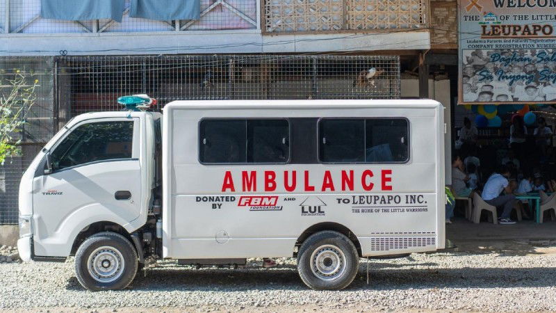 FBM Foundation donó una ambulancia a una organización que atiende pacientes con leucemia en Mindanao, Filipinas